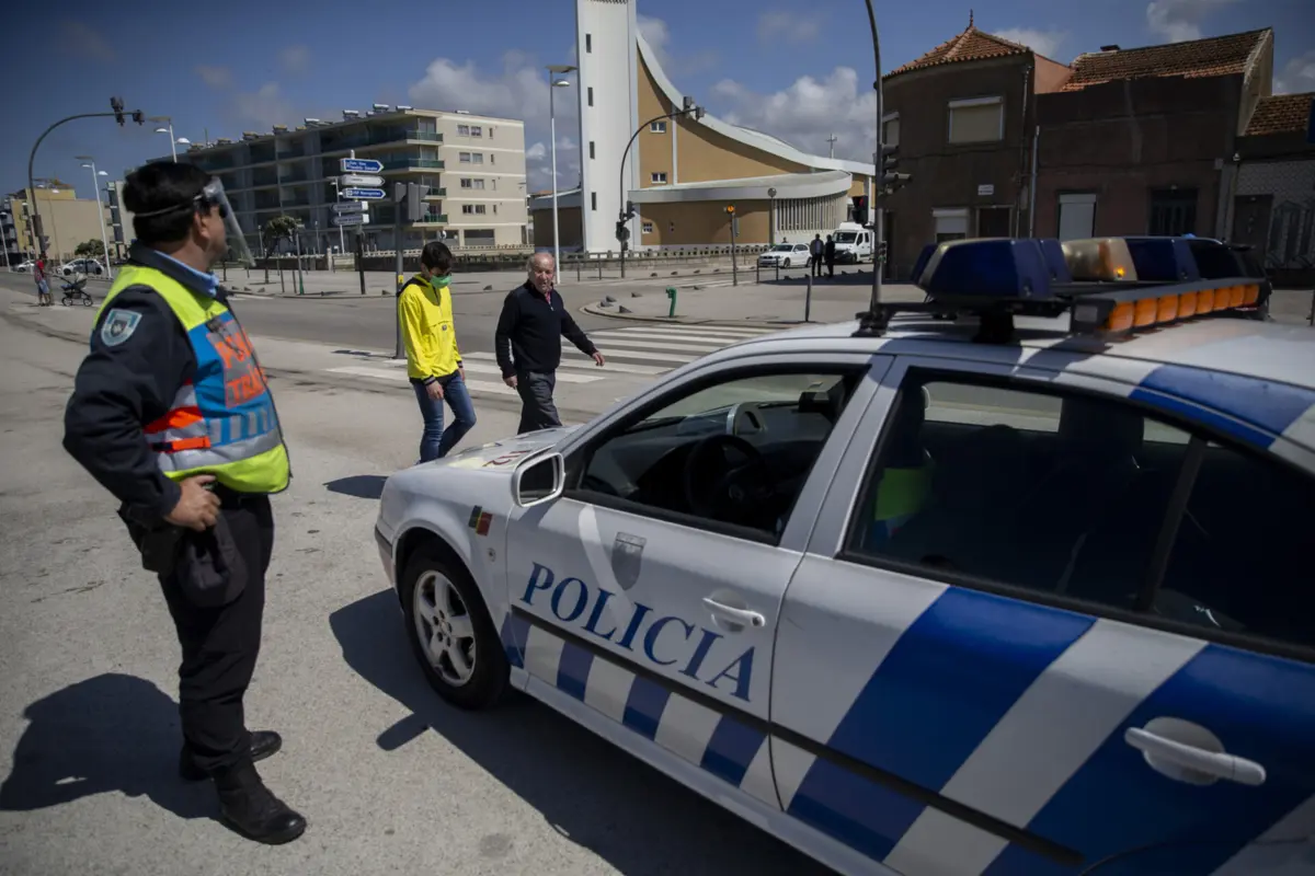 Imagem de contexto do artigo "Sempre com os polícias", diretor da PSP garante avaliação de carros parados