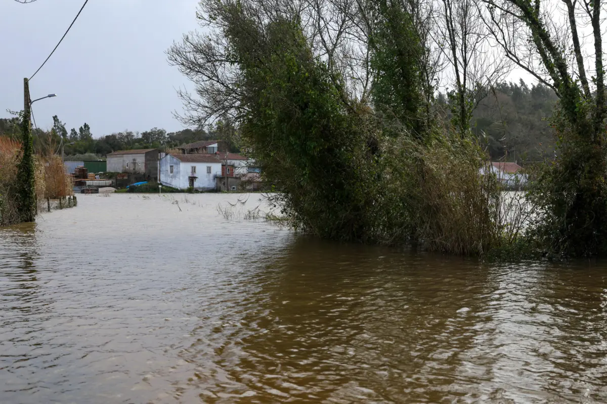 Imagem de contexto do artigo Diques do Mondego. "Felizmente", a rutura foi na margem direita