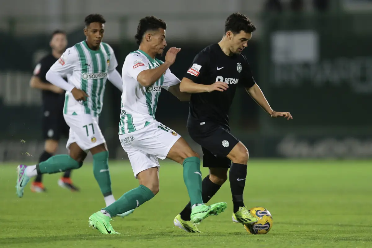 Imagem de contexto do artigo Chuva e vento foram espectadores da tempestade de golos em Vila do Conde. Rio Ave e Sporting empatam