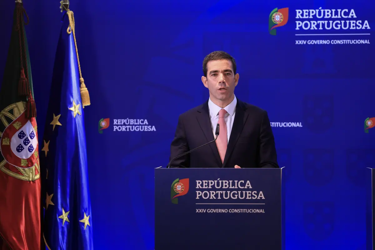 O ministro da Presidência, António Leitão Amaro