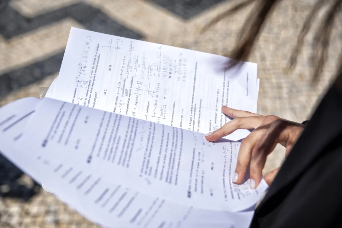 Os alunos que chumbarem a avaliação na primeira fase serão inscritos automaticamente na segunda-fase dos exames