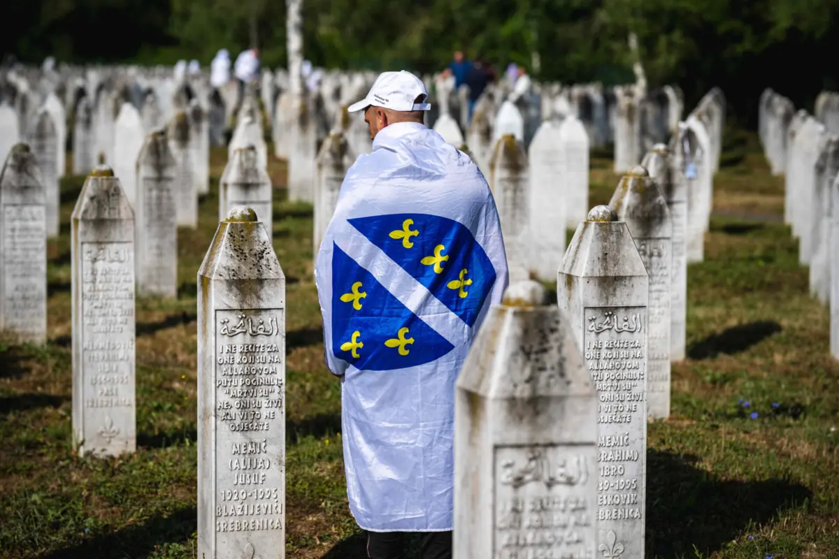 Imagem de contexto do artigo Srebrenica, trinta anos depois: genocídio ou crime contra a humanidade, uma cidade entre a dor e a negação