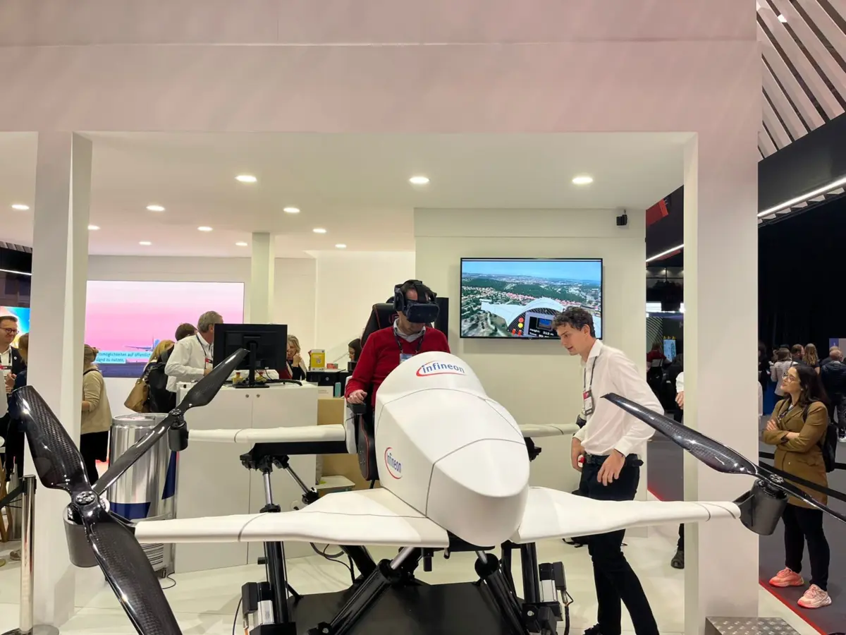 Imagem de contexto do artigo E se estivesse no relvado do Estádio da Luz pronto para levantar voo e pilotar um avião em Lisboa? É possível na Web Summit