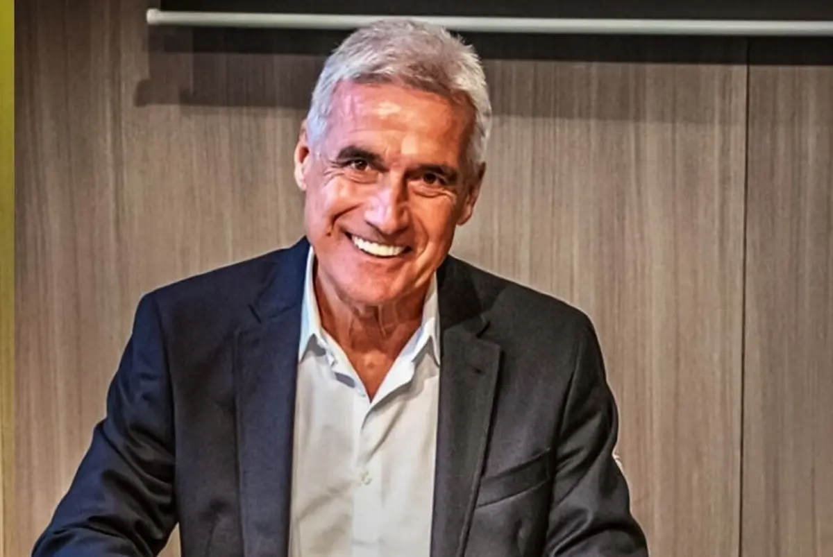 Imagem de contexto do artigo Luís Castro deixa mensagem a Jorge Jesus: "Que conquiste o que o Al Nassr não tem conseguido"