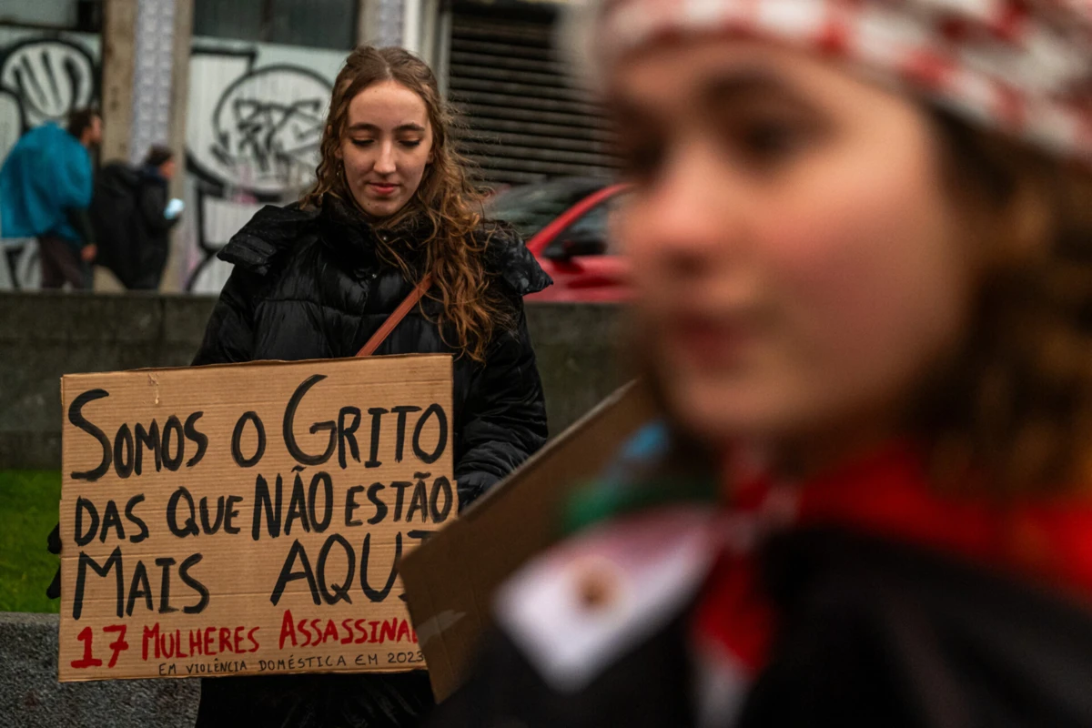 Imagem de contexto do artigo "Estado tem falhado" e as mulheres estão "em risco" de perder direitos. Associações saem à rua a 8 de março