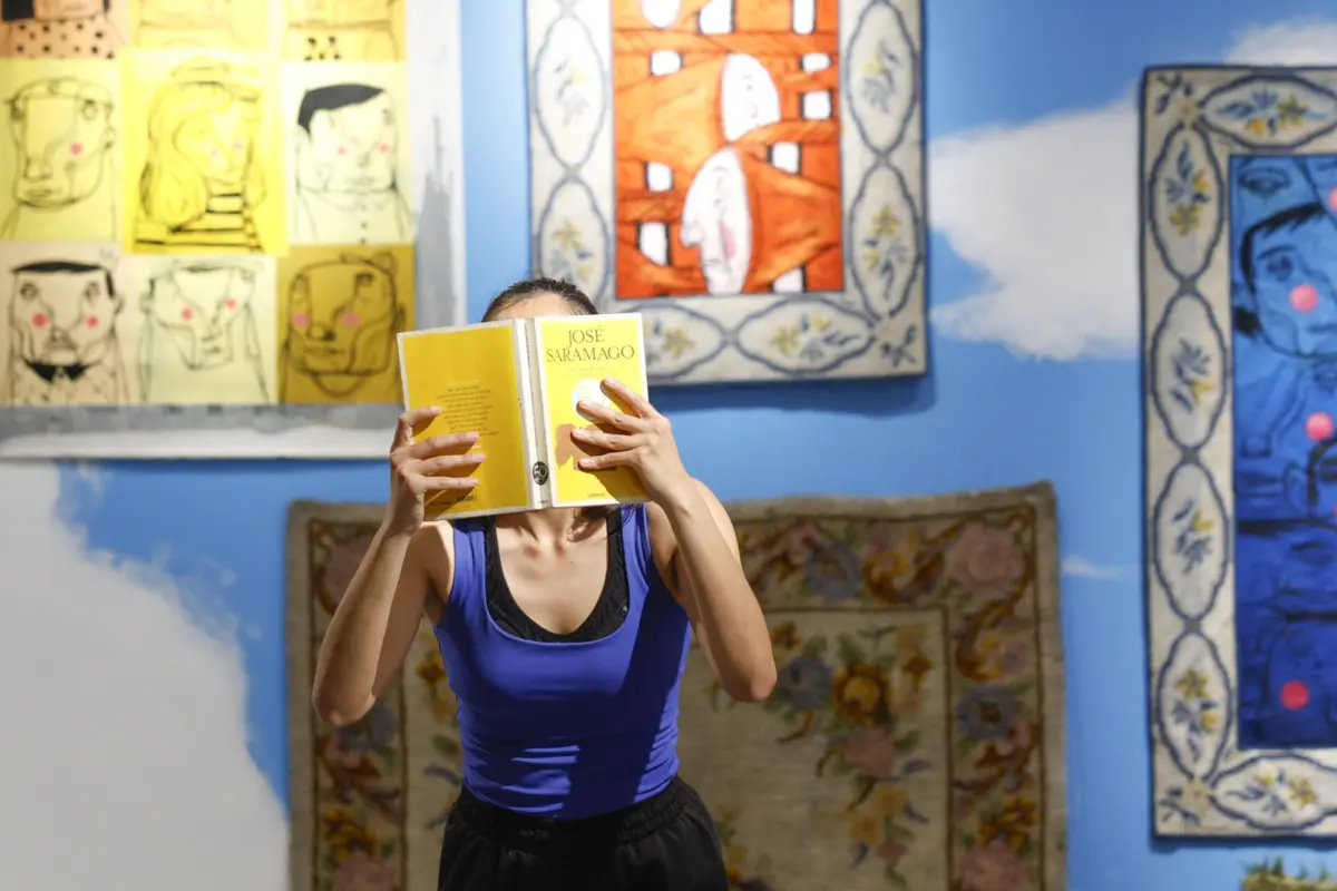 Imagem de contexto do artigo Choram, sonham ou não veem mesmo nada? Espetáculo mostra como pessoas cegas conseguem fazer tudo, mas de “uma outra forma”