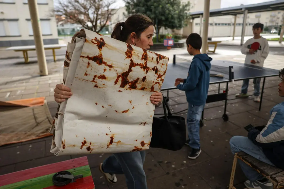 Imagem de contexto do artigo "Para que as crianças voltem a ter alguma normalidade." Várias escolas de Leiria reabrem quarta-feira