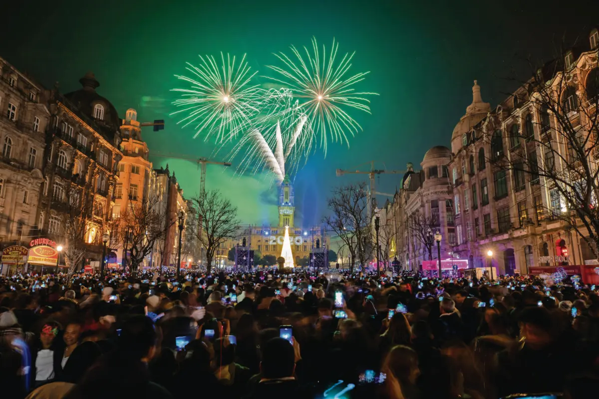 Imagem de contexto do artigo Porto: 12 minutos de fogo de artifício e concertos dão as boas-vindas a 2026