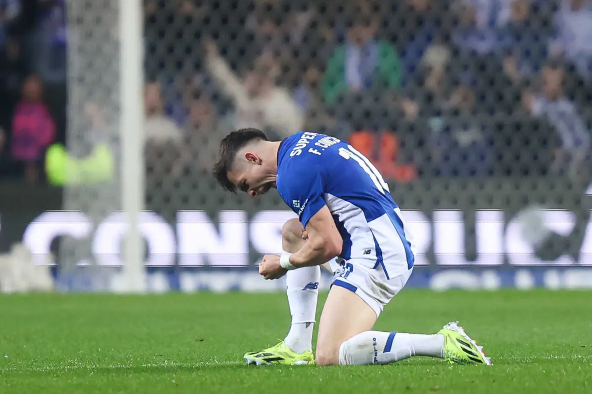 Francisco Conceição a festejar o golo do empate