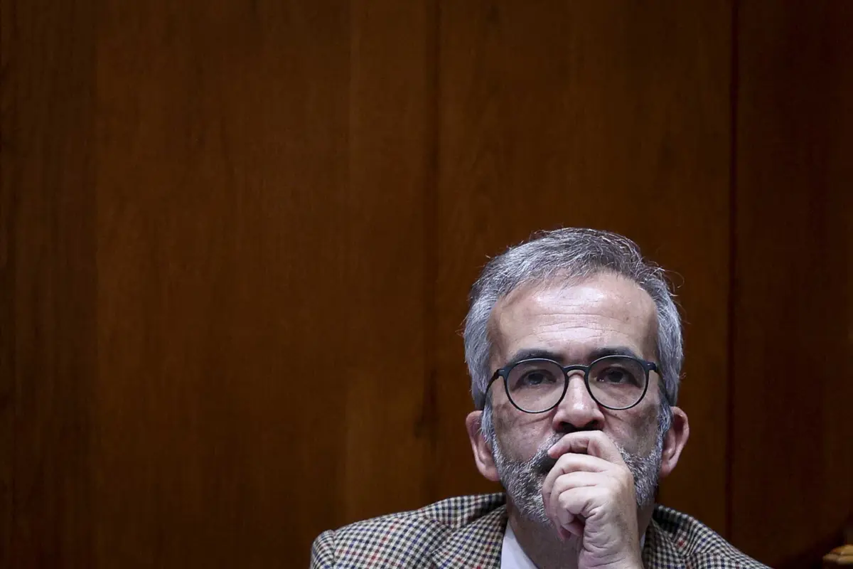 A presidente da Comissão Europeia, Ursula von der Leyen, foi esta quinta-feira reconduzida no cargo