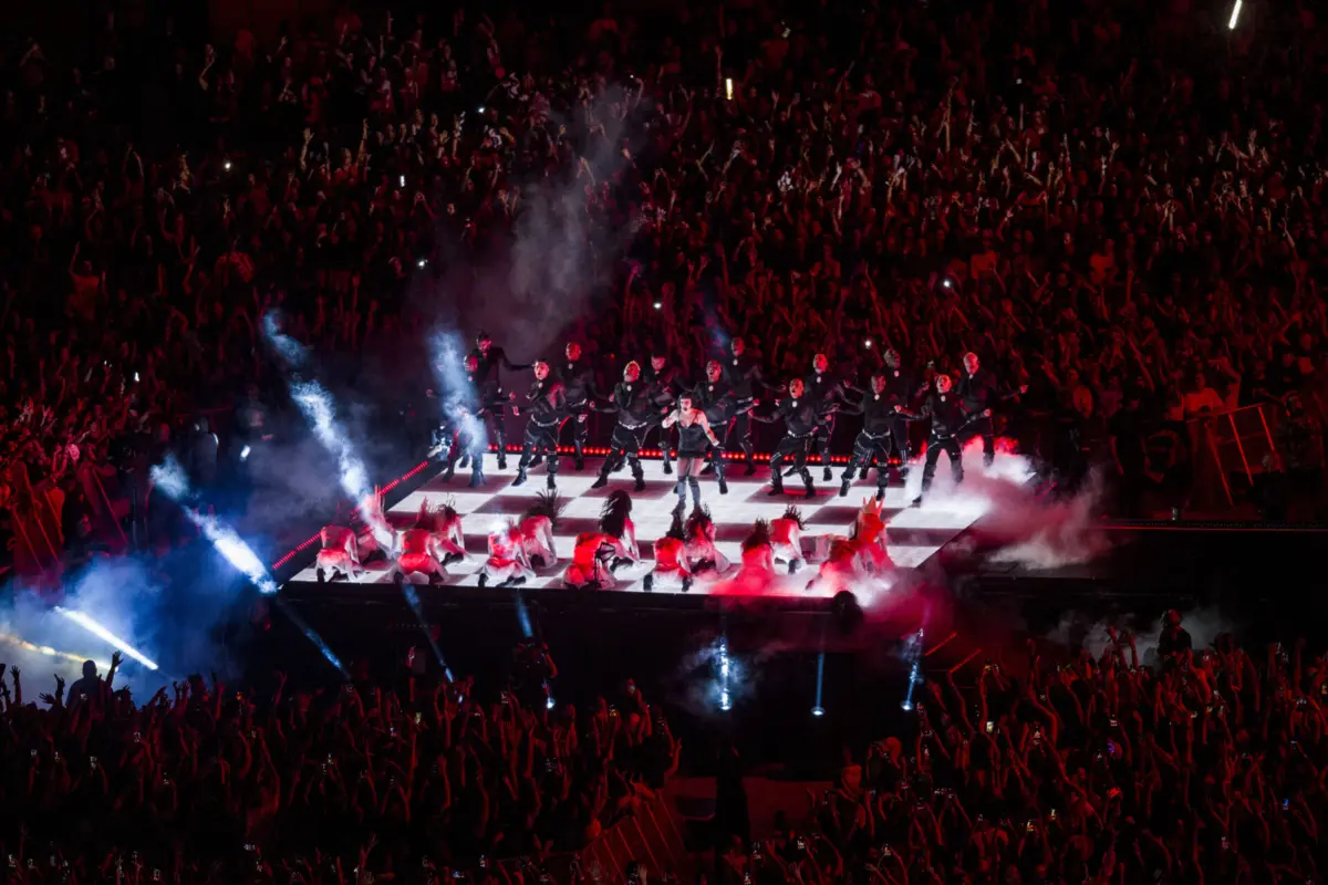 Imagem de contexto do artigo Lady Gaga dá concerto histórico para mais de dois milhões de pessoas. As imagens da atuação em Copacabana