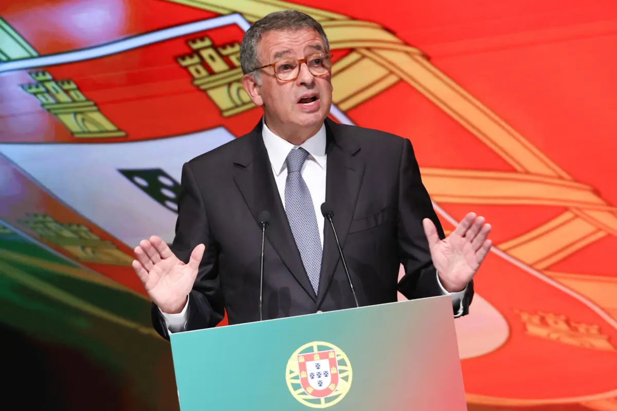 Imagem de contexto do artigo Seguro garante que não é por si que legislatura "será interrompida", mas avisa que quer Portugal "melhor na organização do que no improviso"