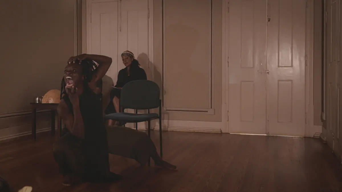 Através de um espetáculo de dança, a coreógrafa angolana Marisa Paulo "conta como é hoje ser uma mulher negra"