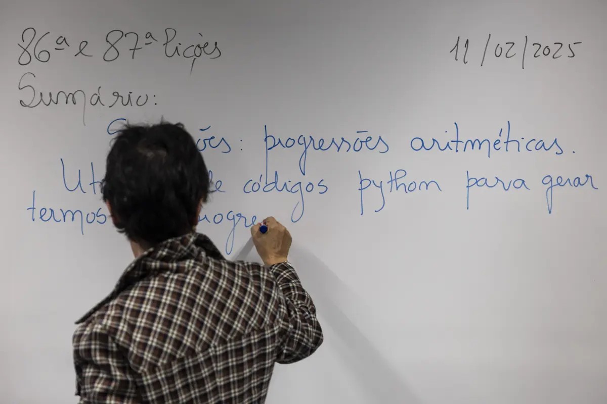 Cerca de 60% dos professores consideram que os colegas em início de carreira chegam às escolas com pior formação pedagógica e científica