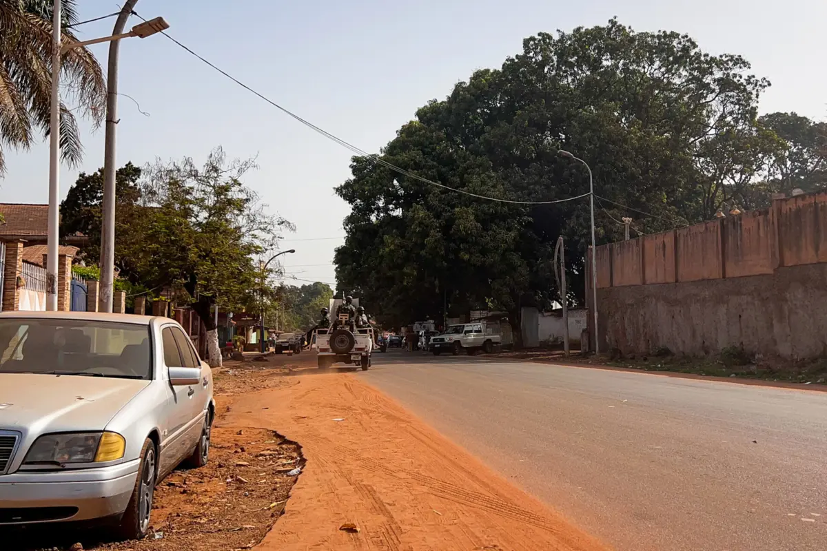 Imagem de contexto do artigo Autoridades intercetam piroga com 56 emigrantes clandestinos na Guiné-Bissau