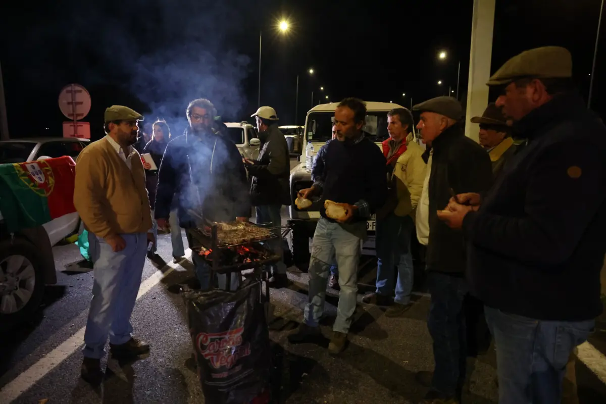 A GNR não está a recomendar o desvio do trânsito para a Ponte 25 de Abril