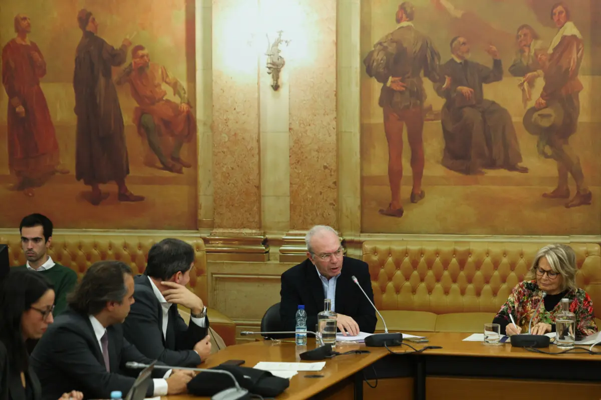 Imagem de contexto do artigo "Não fomos nós que levamos" a Trust in News "ao pedido de insolvência"