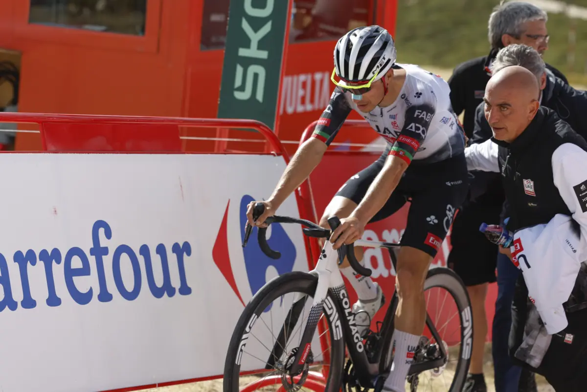 Este sábado, João Almeida foi quinto a 22 segundos e é segundo na geral, a 1.16 minutos