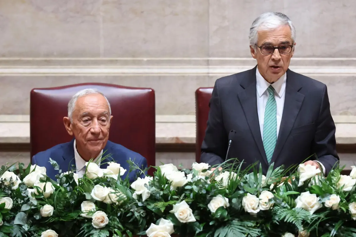 Imagem de contexto do artigo Aguiar-Branco afirma que cadeiras vazias na sessão do 25 de Novembro testemunham a "liberdade de crítica"