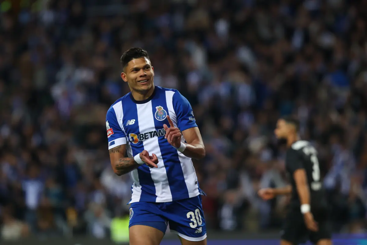 Imagem de contexto do artigo Convocado para a Copa América, “Evanilson vê Sérgio Conceição como um pai”