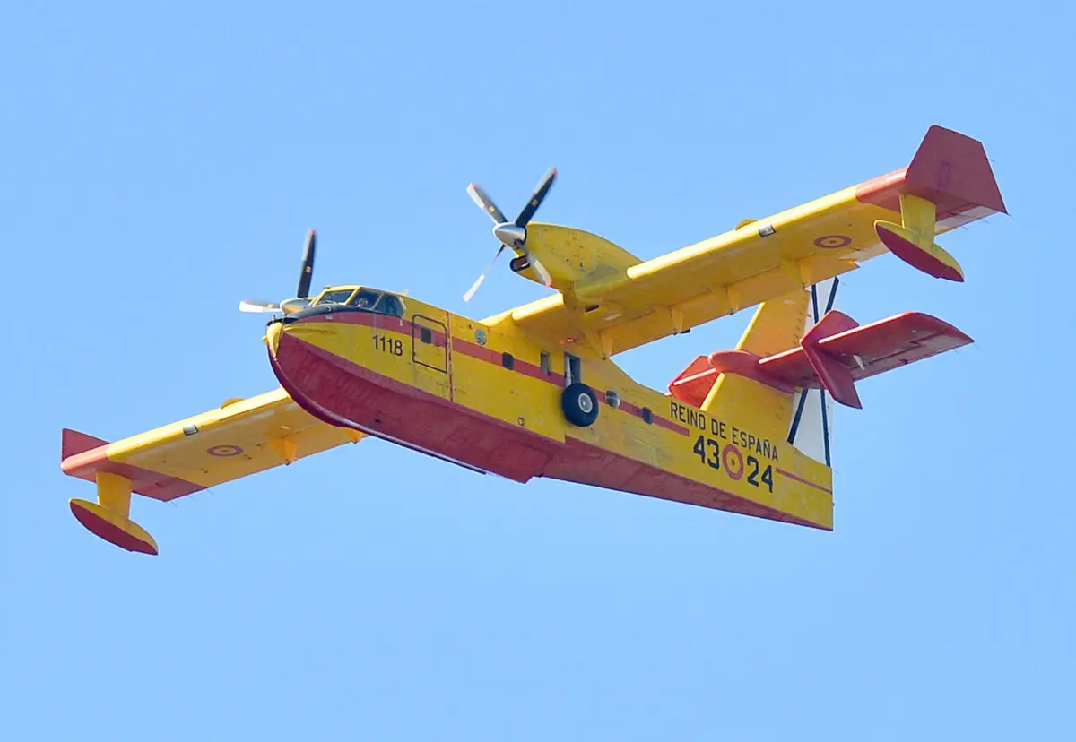 Imagem de contexto do artigo França envia dois aviões Canadair para Espanha