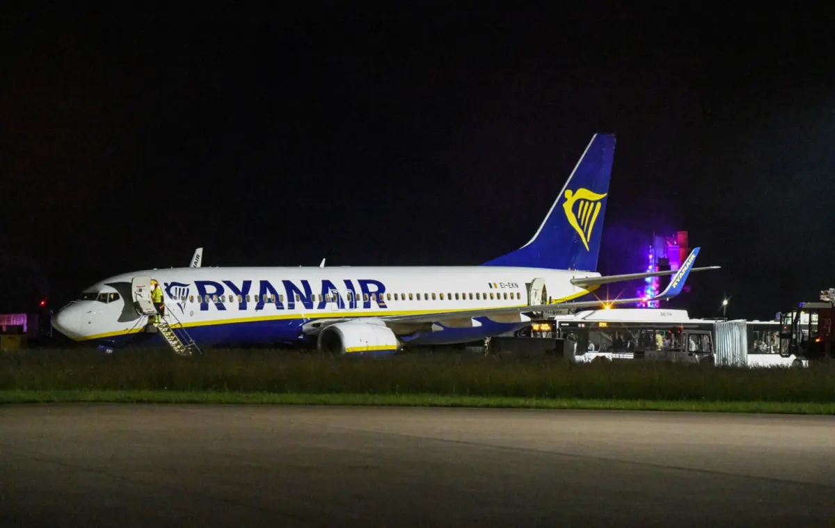 Imagem de contexto do artigo Piloto da Ryanair desmaia em voo Barcelona-Porto, mas avião aterra na hora prevista