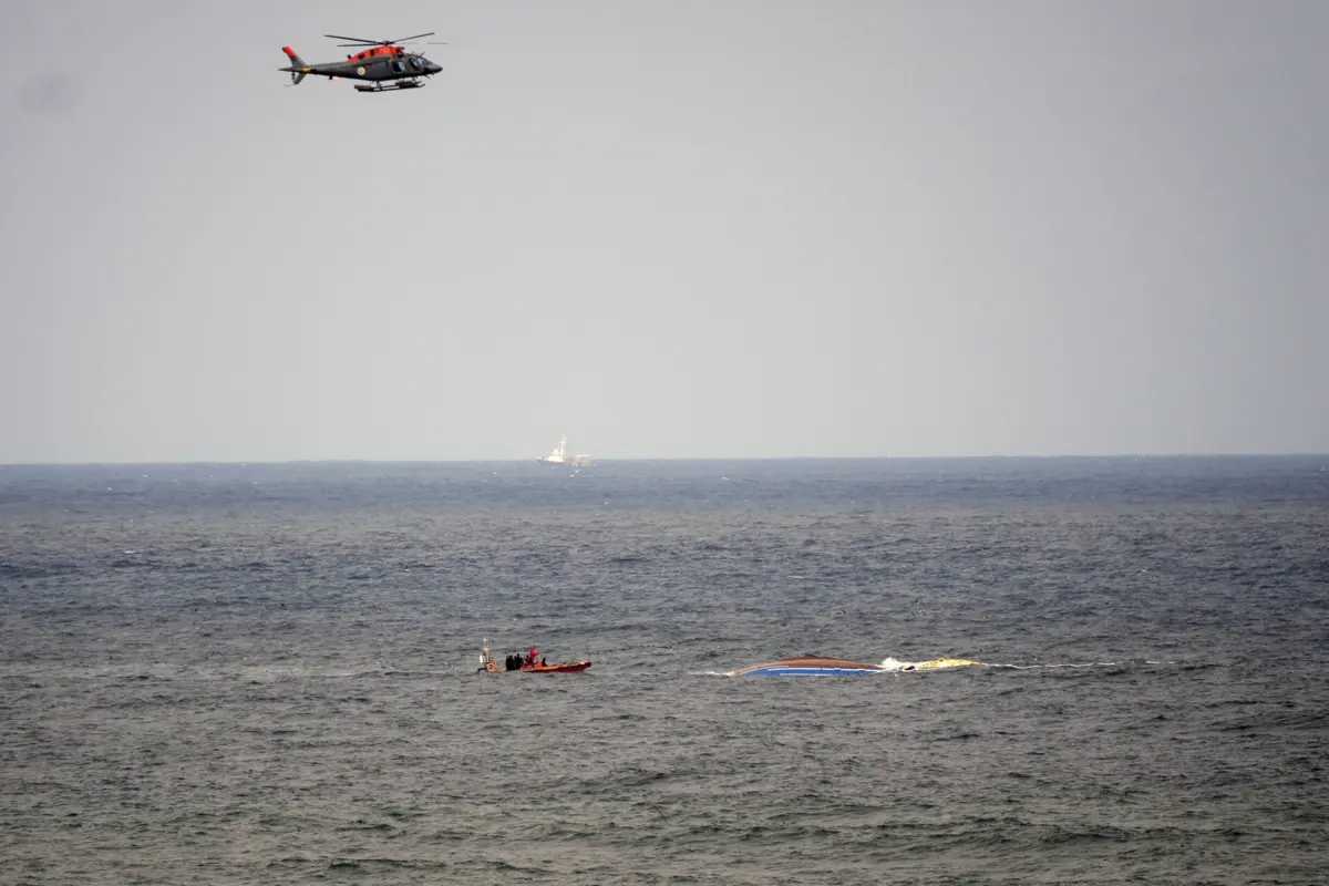 Imagem de contexto do artigo Reforçadas buscas por pescadores desaparecidos ao largo da Marinha Grande