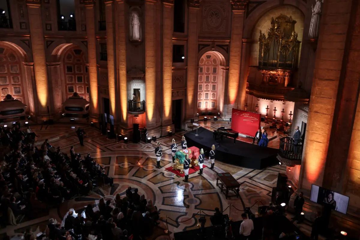 Imagem de contexto do artigo Eça de Queiroz no Panteão. "Um reformista" com "nudez crua da verdade" que "transformou a literatura em língua portuguesa"