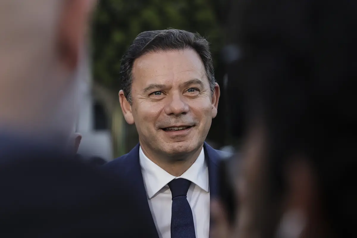 Imagem de contexto do artigo Atendimento sem marcação será obrigatório em todos os departamentos do Estado