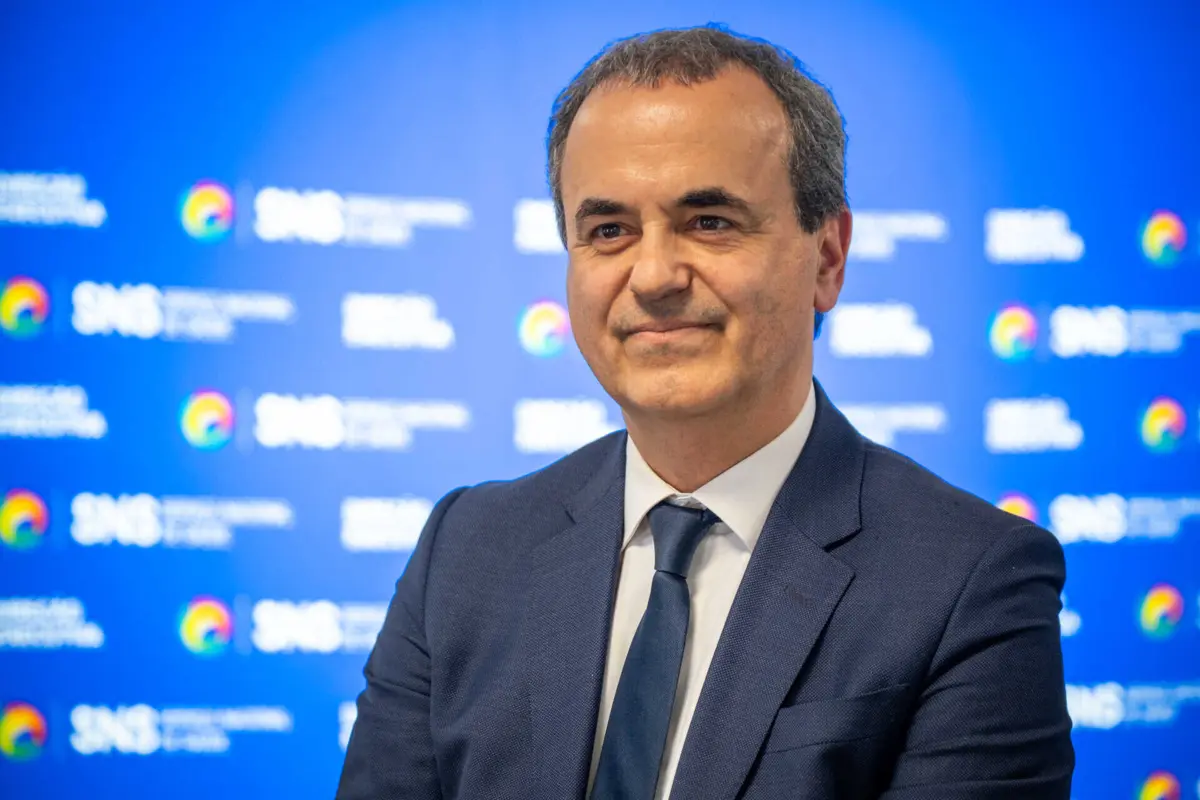 O diretor executivo do Serviço Nacional de Saúde, Fernando Araújo