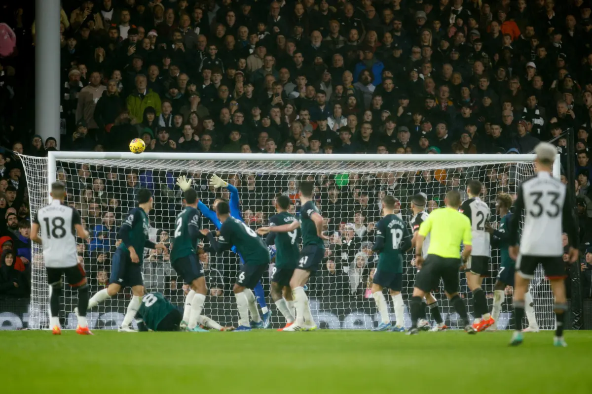 Imagem de contexto do artigo Fulham de Marco Silva volta aos triunfos e agrava crise do candidato Arsenal. Veja os golos