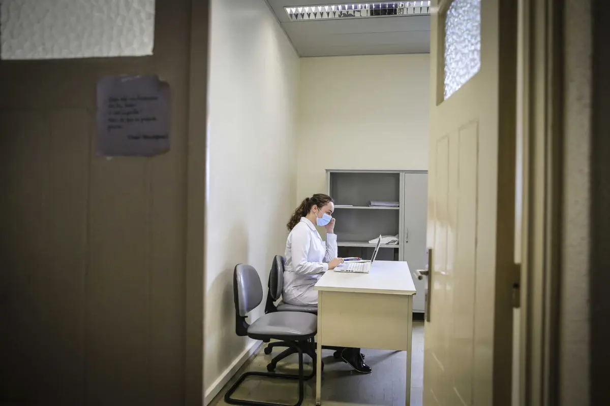 As medidas a tomar estão ao encargo da Unidade de Saúde Pública de Matosinhos