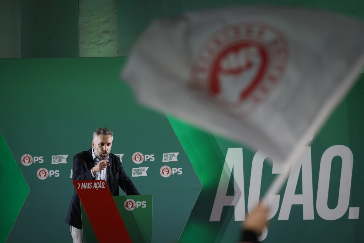 Imagem de contexto do artigo Pedro Nuno responde a Cavaco Silva e vê Costa como "presente e futuro"