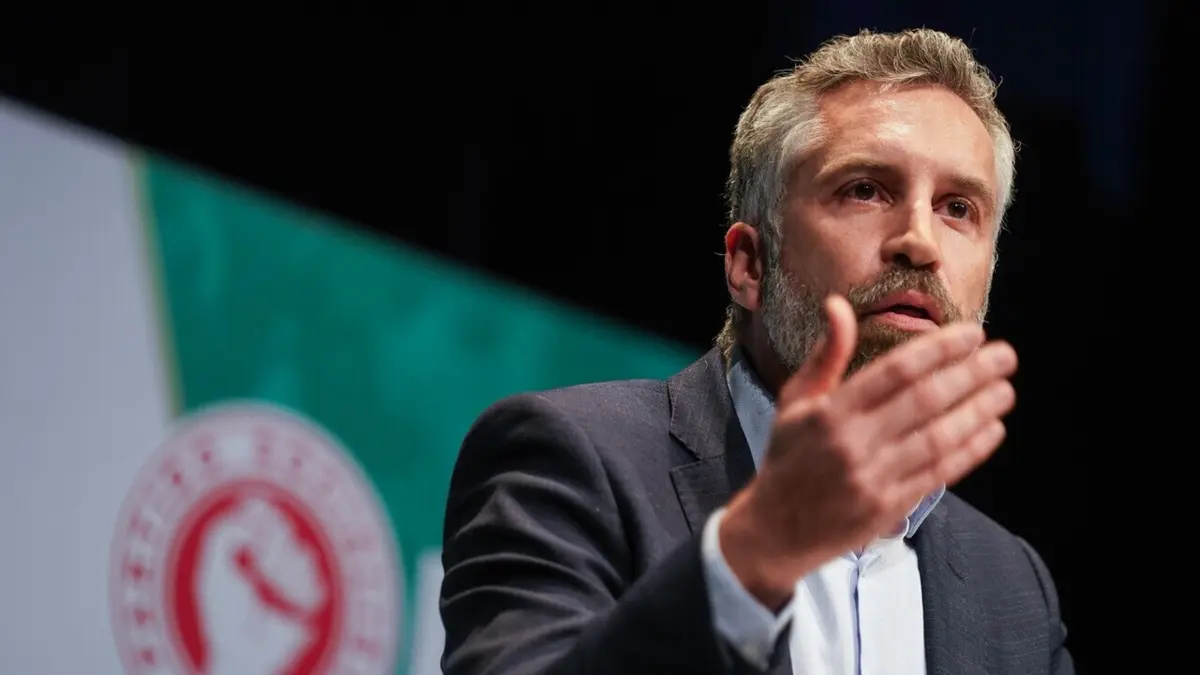 Imagem de contexto do artigo Sondagem: Pedro Nuno Santos mais "forte e decidido", Montenegro mais "simpático"