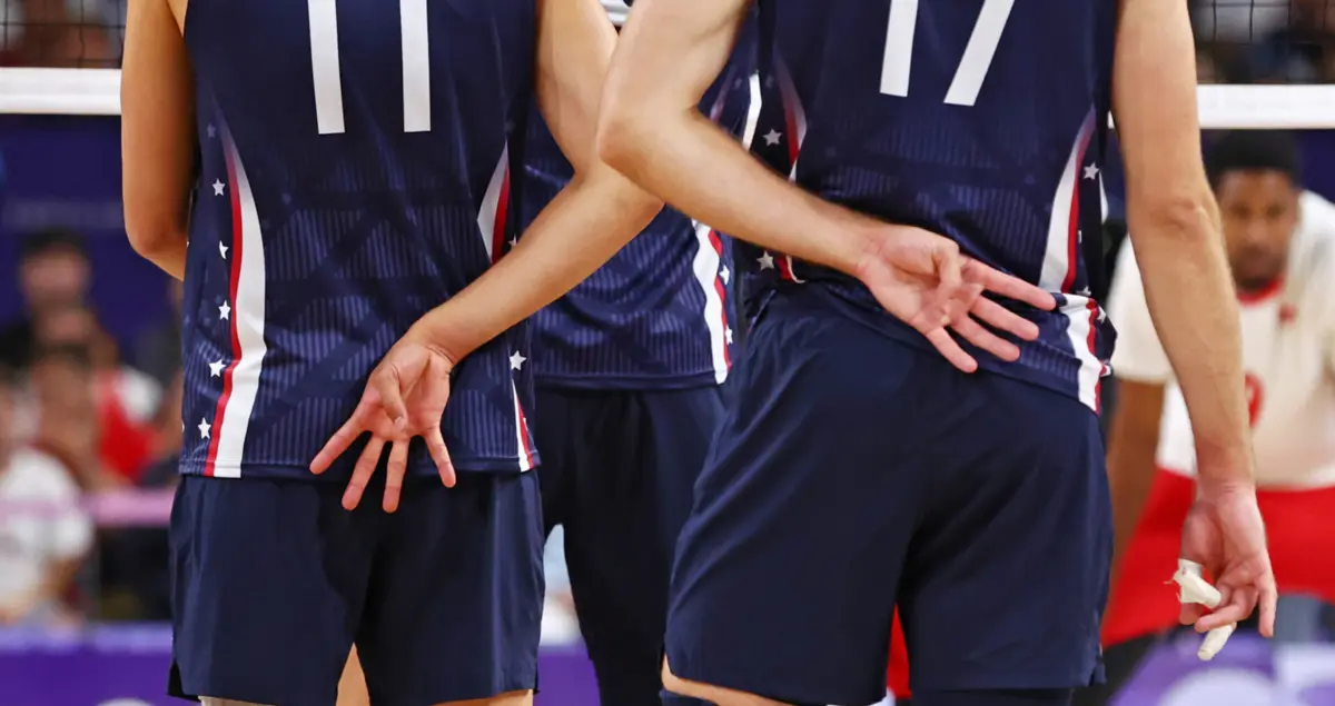 Os franceses venceram os italianos, campeões do mundo, por 3-0