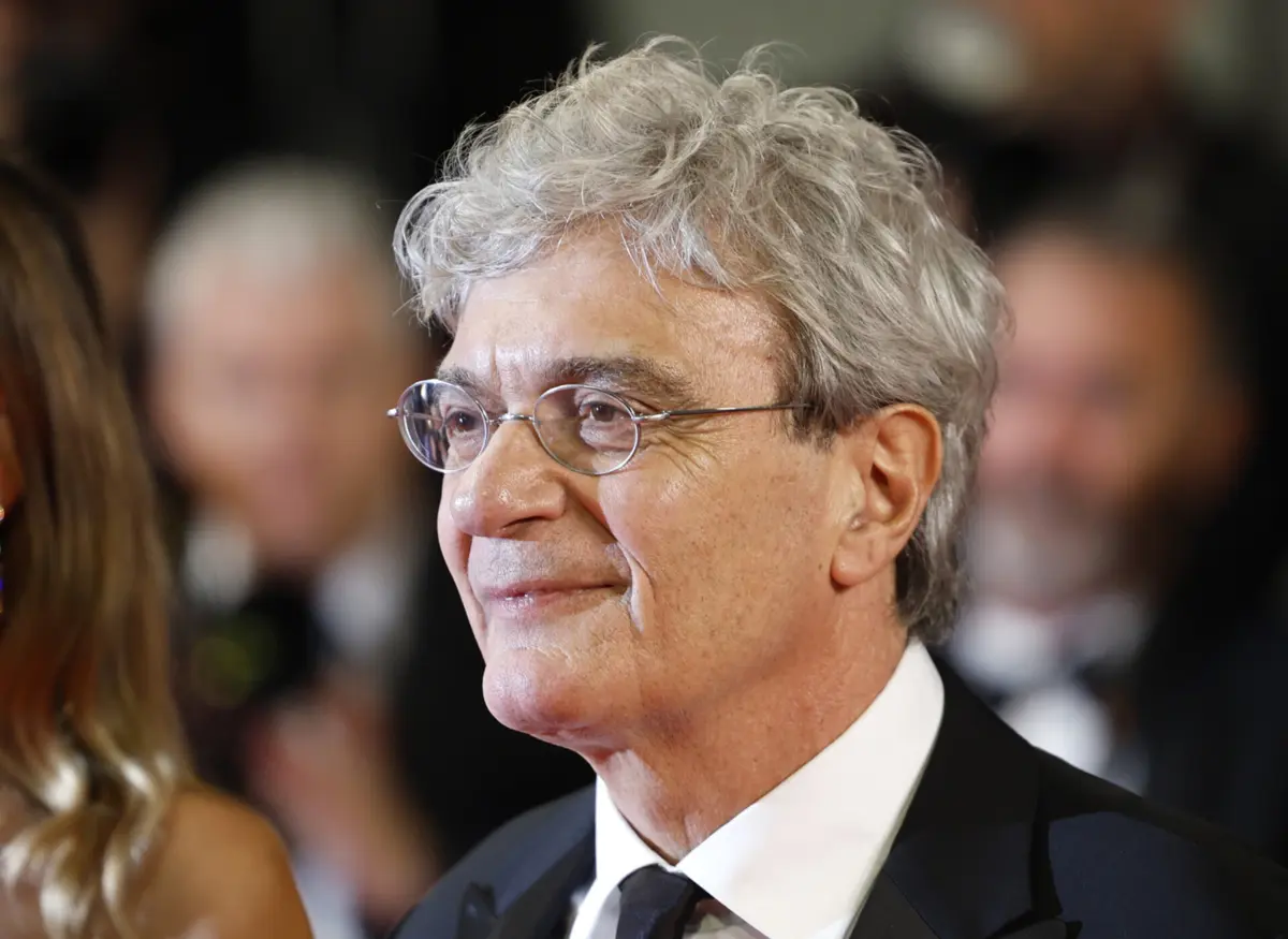 Imagem de contexto do artigo Festival de Cannes: um imenso Martone e Jafar Panahi com a qualidade de sempre