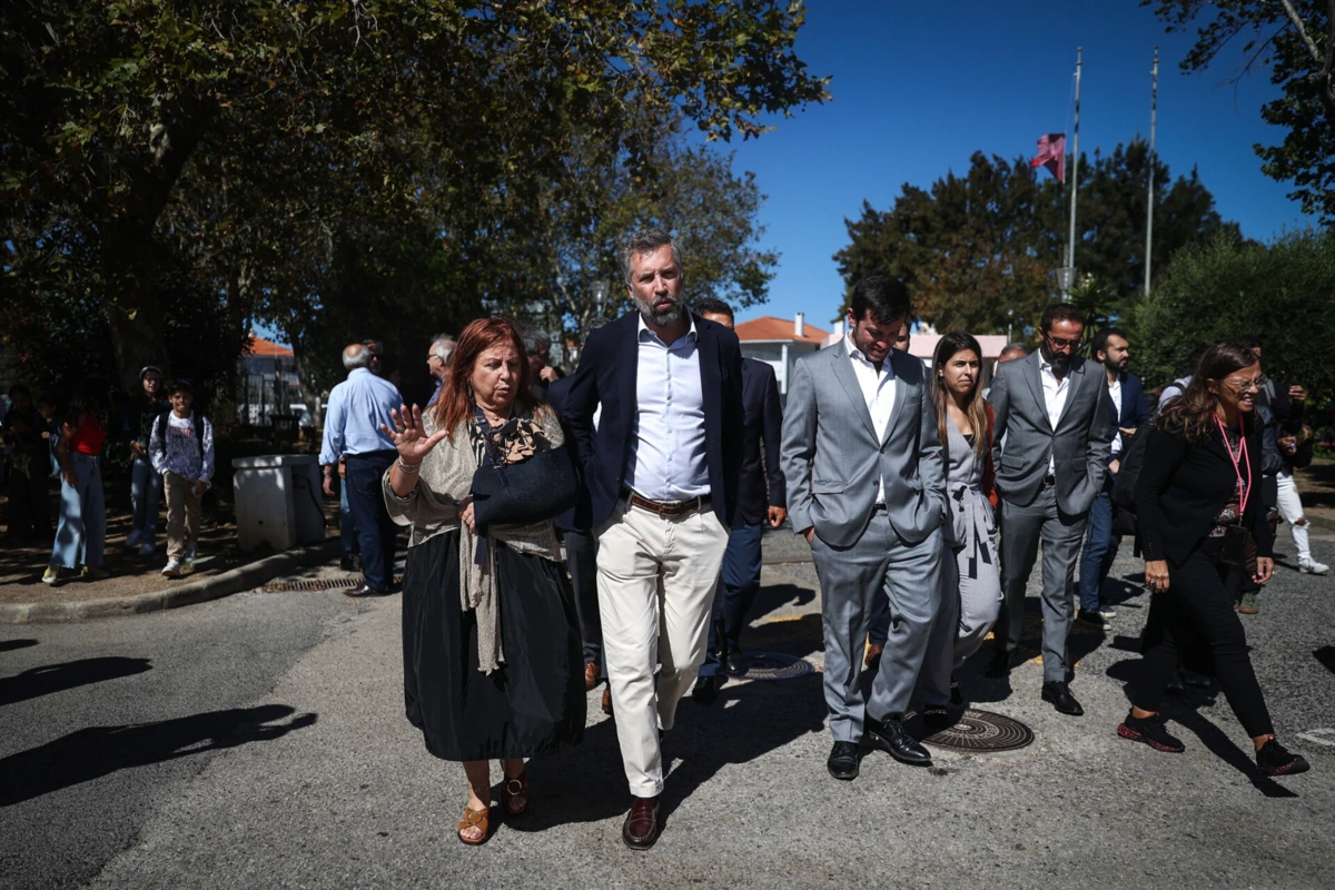 Imagem de contexto do artigo "Há uma interpretação errada." Pedro Nuno avisa que nunca existirá um "meio caminho" no IRC e IRS