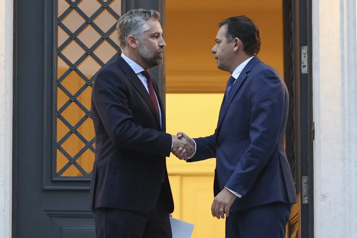 Imagem de contexto do artigo Debate entre Luís Montenegro e Pedro Nuno Santos realiza-se esta quarta-feira às 20h30