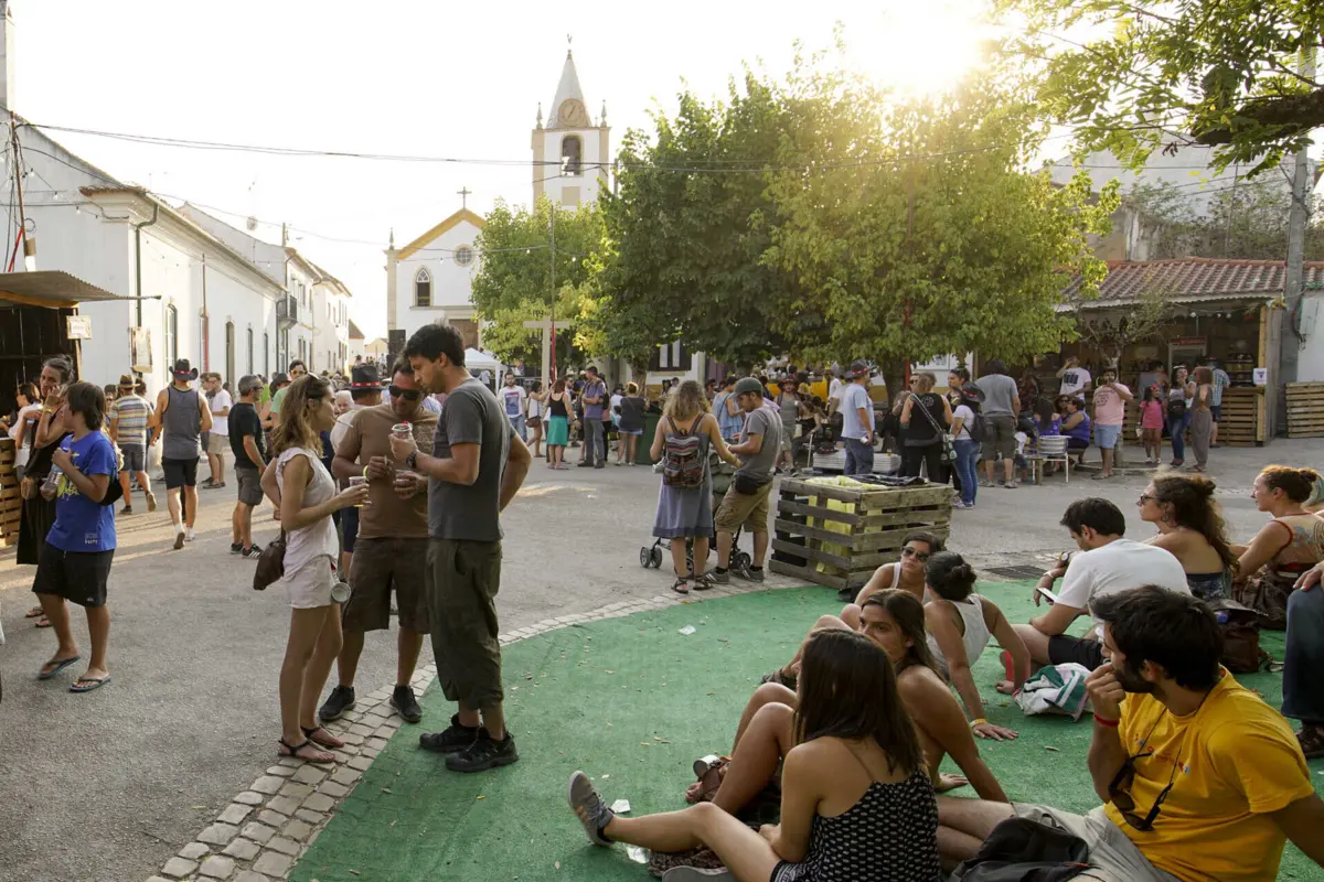 Imagem de contexto do artigo Festival Bons Sons: 50 concertos com destaque para a música portuguesa