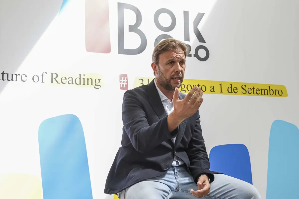 Imagem de contexto do artigo "Palavras são difíceis." Leya e APEL lamentam morte de Pedro Sobral