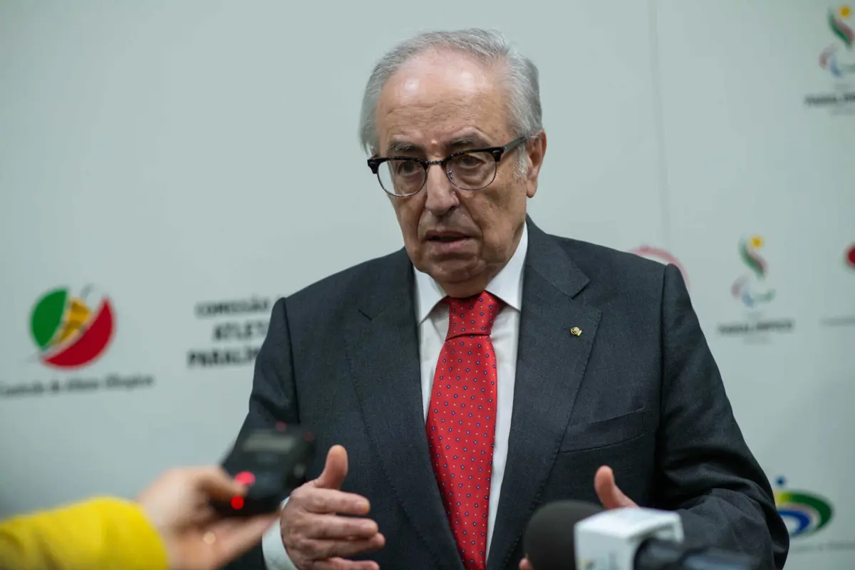 Imagem de contexto do artigo Aguiar-Branco recorda José Manuel Constantino como "figura de enorme relevância para o desporto português"