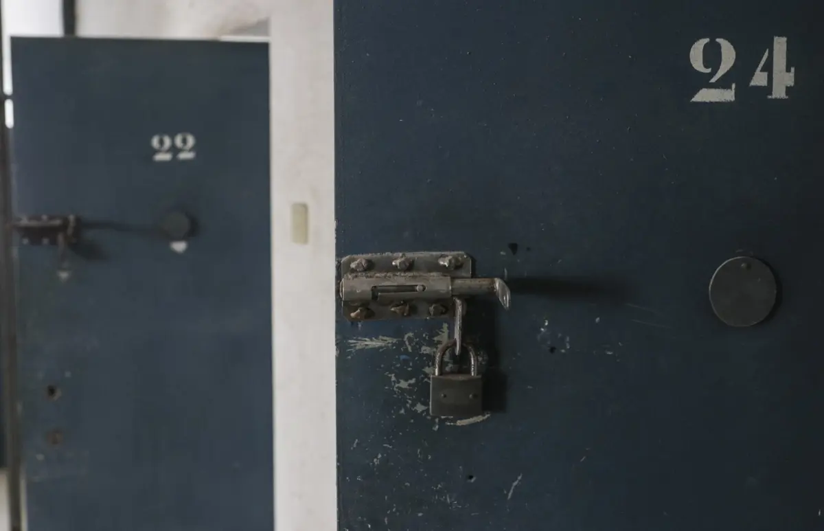 Imagem de contexto do artigo Prisão preventiva para homens procurados em Espanha que entraram em escola de Lagos