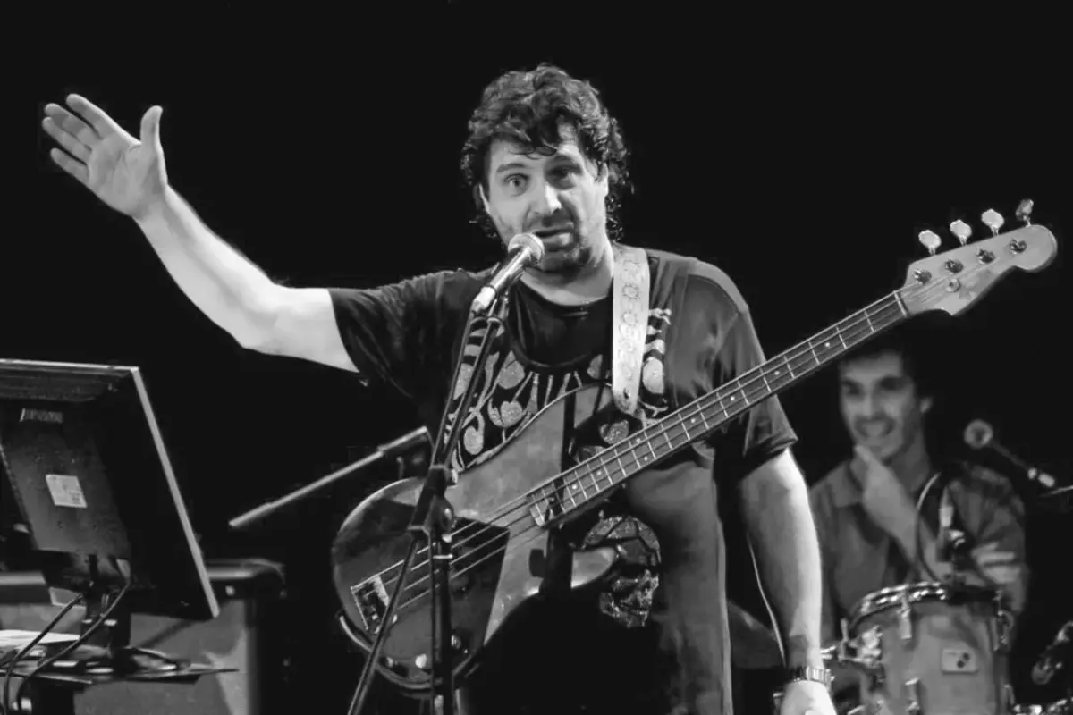 Imagem de contexto do artigo Morreu Luís Jardim, músico e produtor musical que trabalhou com várias estrelas internacionais