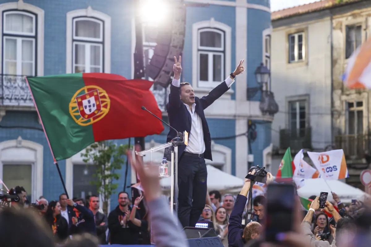 Imagem de contexto do artigo Montenegro acusa Pedro Nuno de incoerência sobre alterações na lei da greve