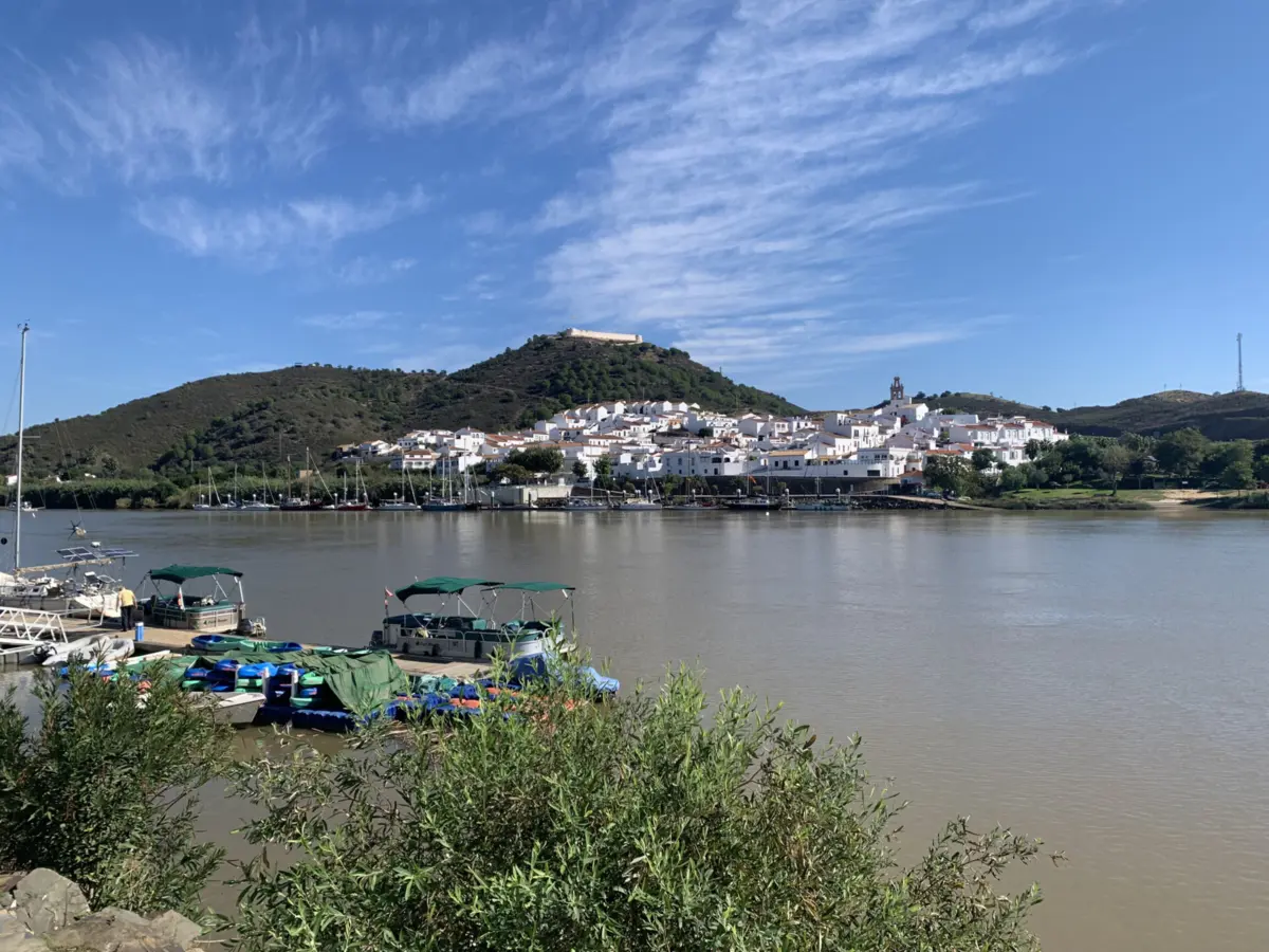 Imagem de contexto do artigo População de Alcoutim aguarda luz verde da cimeira ibérica para ponte sobre o Guadiana: "Será que é desta?"