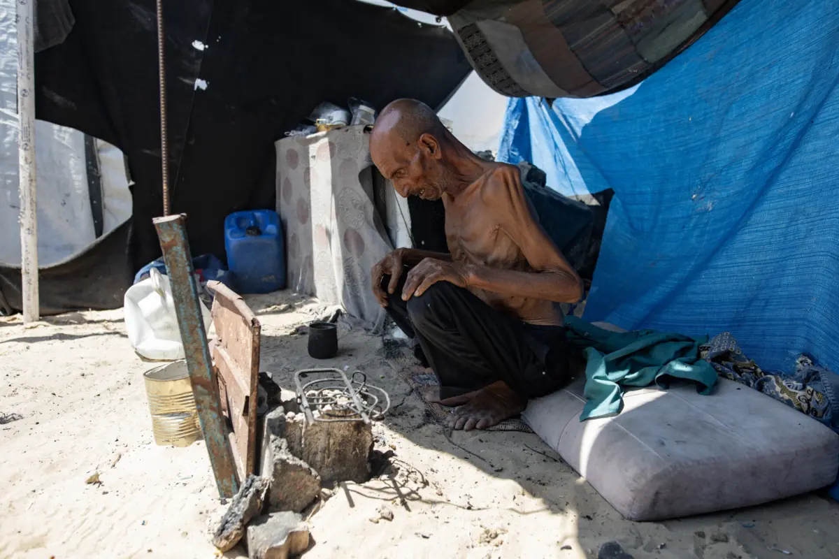 Há muito que a ONU declarou o território mergulhado numa grave crise humanitária, com mais de 2,1 milhões de pessoas numa “situação de fome catastrófica”