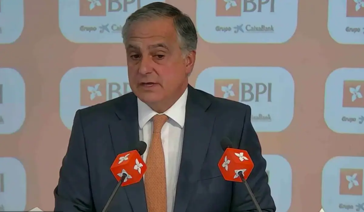 João Pedro Oliveira e Costa na confer~encia de imprensa de resultados de 2025 do BPI