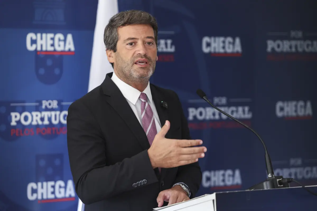 Imagem de contexto do artigo Chega não aceita nova versão da lei de estrangeiros e propõe alterar reagrupamento familiar