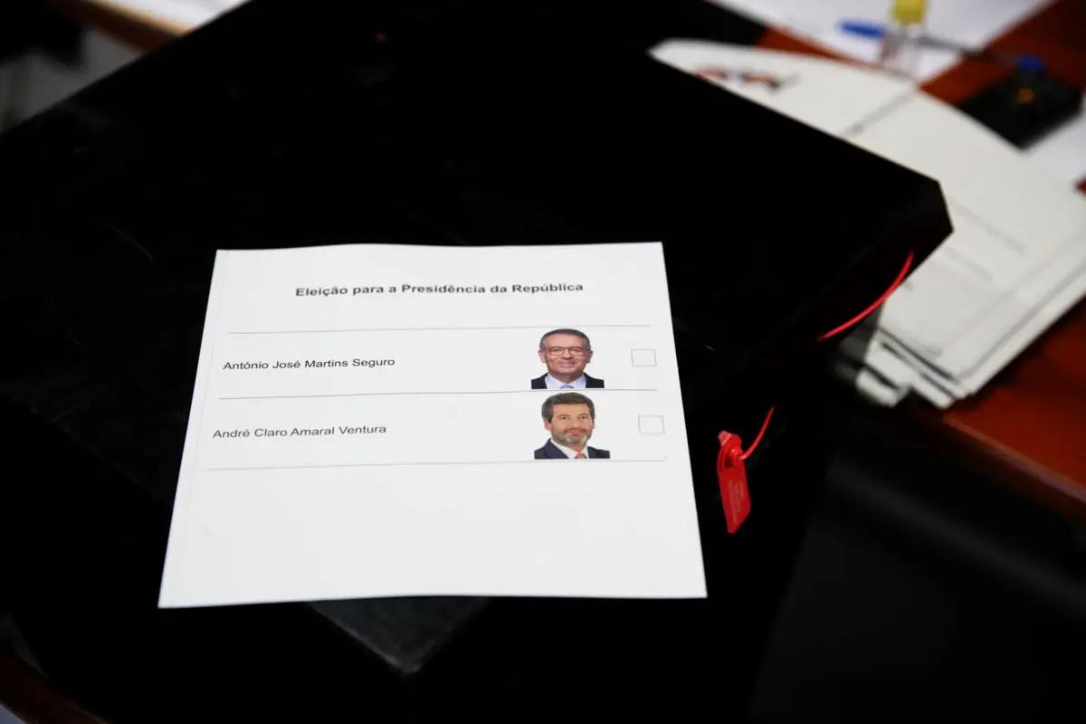 Imagem de contexto do artigo Mais de 22% dos eleitores votaram até às 12h00. Afluência superior à primeira volta