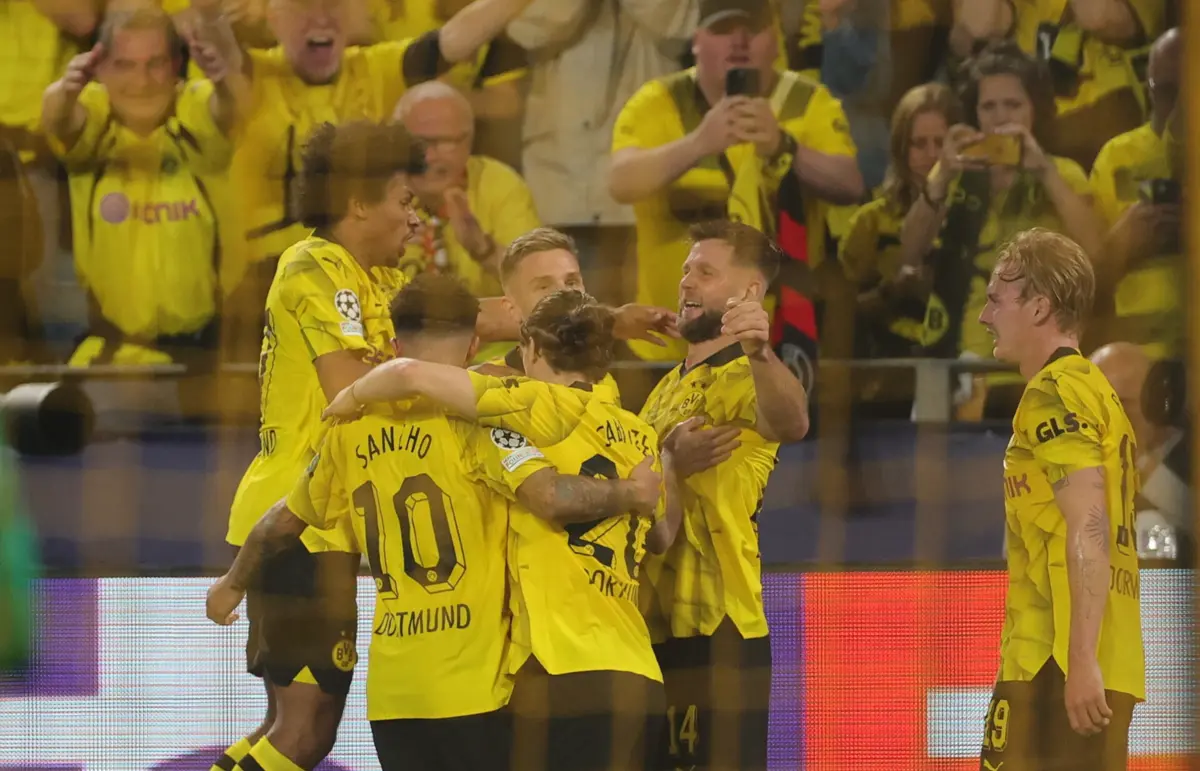 Imagem de contexto do artigo Dortmund vence PSG pela margem mínima na Champions. Veja o golo